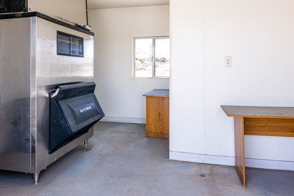 3100 N 1st St, Bloomfield, NM 87413